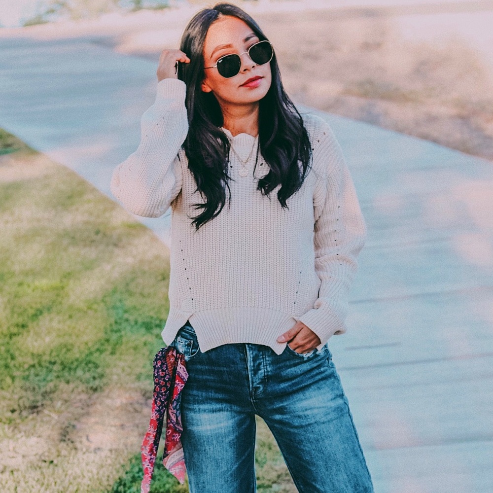 Beautiful Scallop Edge Detail Sweater
